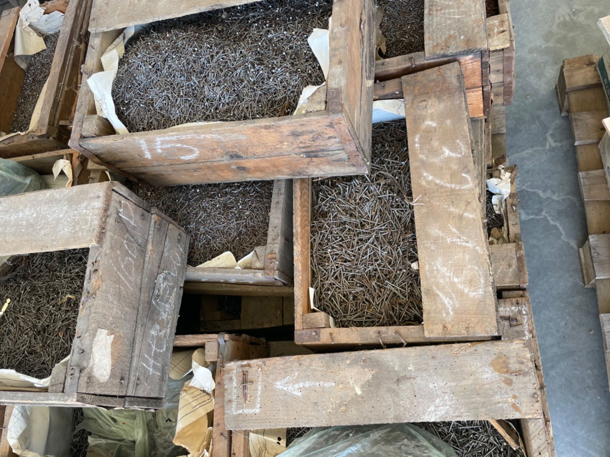 Продавам гвоздеи