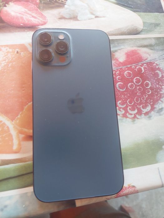 IPfone 12 pro max 128 gb като нов