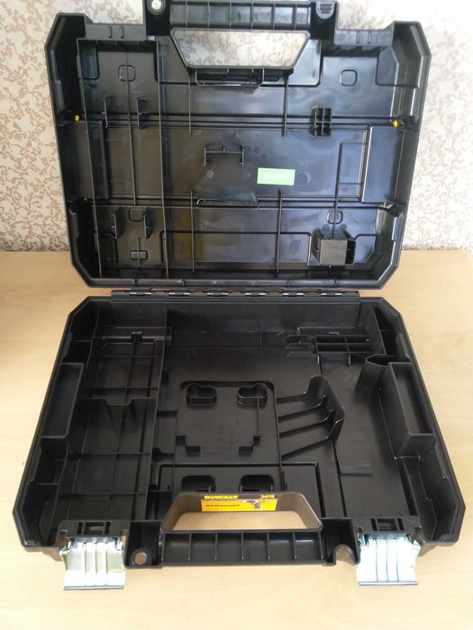 Куфари DeWalt XR T-STAK за винтоверт/гайковерт