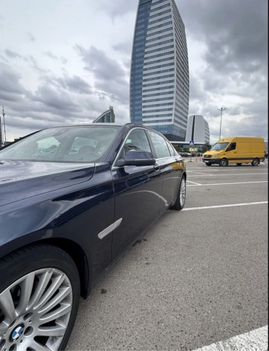 Продавам BMW 750 L i Xd