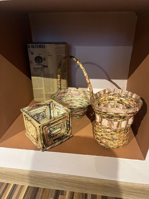 Cosulet cu maner din ziare