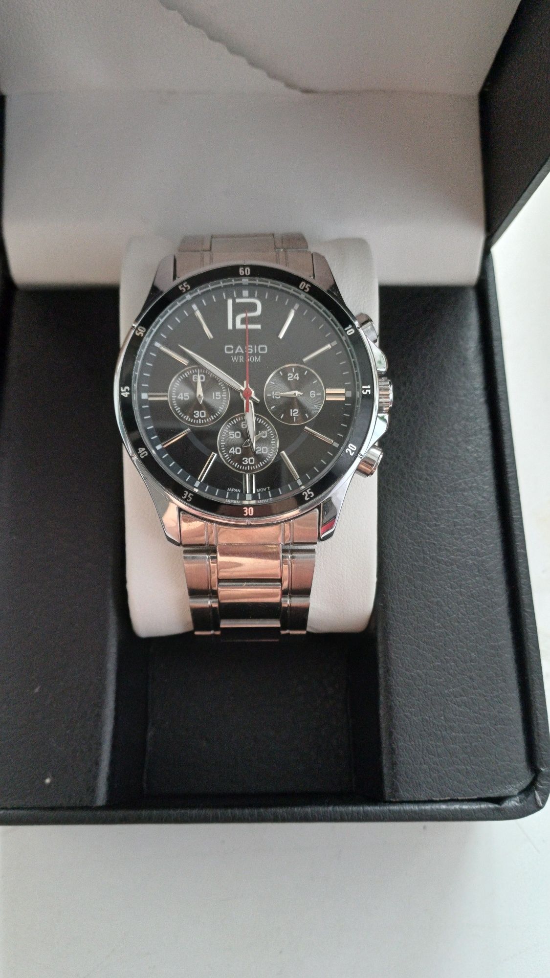 Продам часы CASIO
