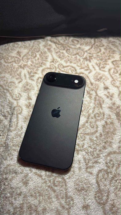 Iphone 17  air vand sau schimb