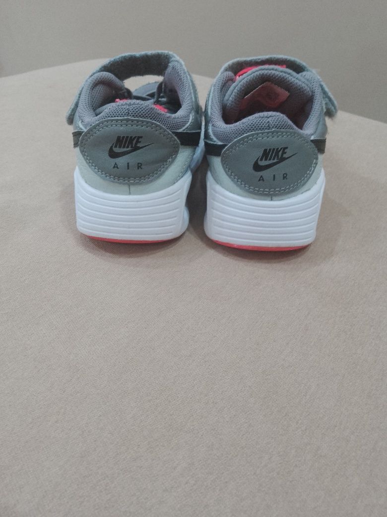 Маратонки Nike AIR Max - номер 28