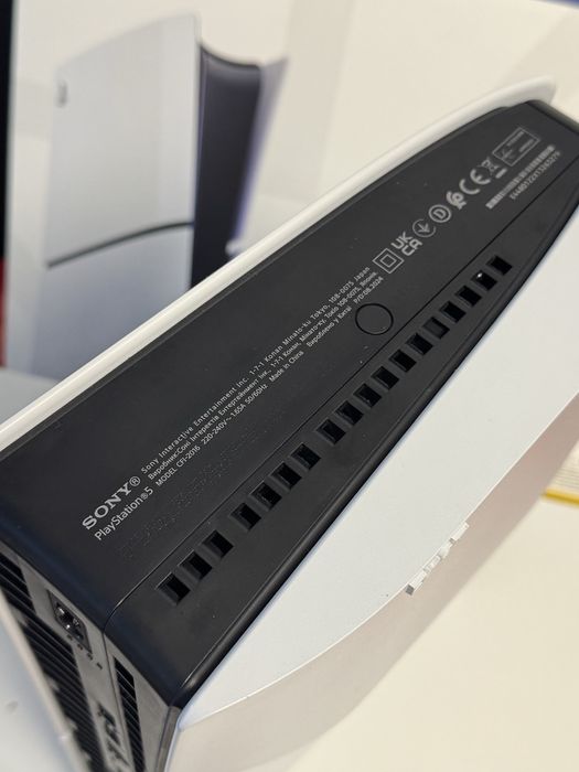 КАТО НОВ 1TB Sony Playstation 5 | PS5 Гаранция Теchnopolis до 2026