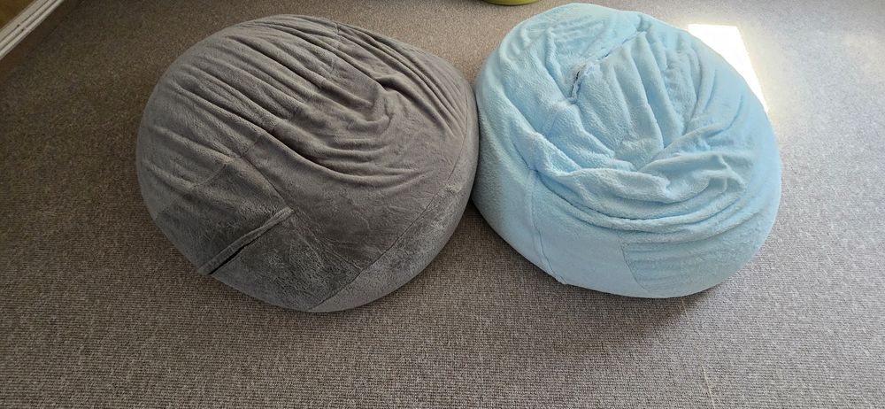 Canapea moale cu husa catifea,tip pat 180×90,noua cu bilute polistiren