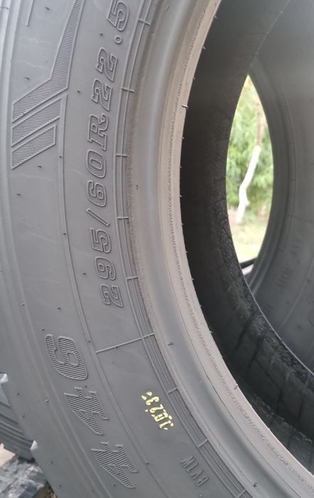 4 Anvelope Dunlop Tractiune 295/60 R22.5 Impecabile DOT1023