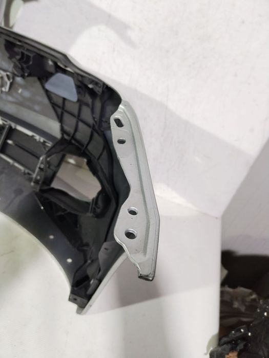 Bara fata BMW Seria 5, F10, F11, 2010, 2011, 2012, 2013, cod origine OE 51117200712.