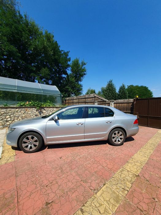 Vând Skoda Superb 2.0 TDI