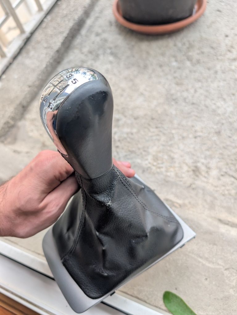 Nuca schimbator de viteze originala piele Skoda Octavia 2