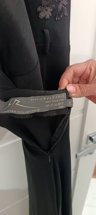 Продавам дизайнерска рокля на Стоян Радичев