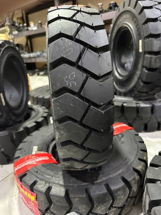 Шина для автокары 5.00-8 камерный