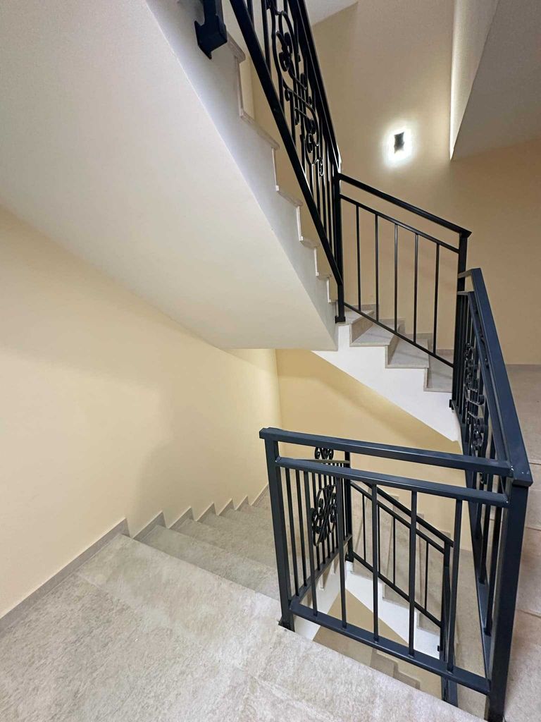 Продава се Тристаен апартамент в Пловдив, Кършияка - 108 кв.м за 1500 €/кв.м - Снимка #9