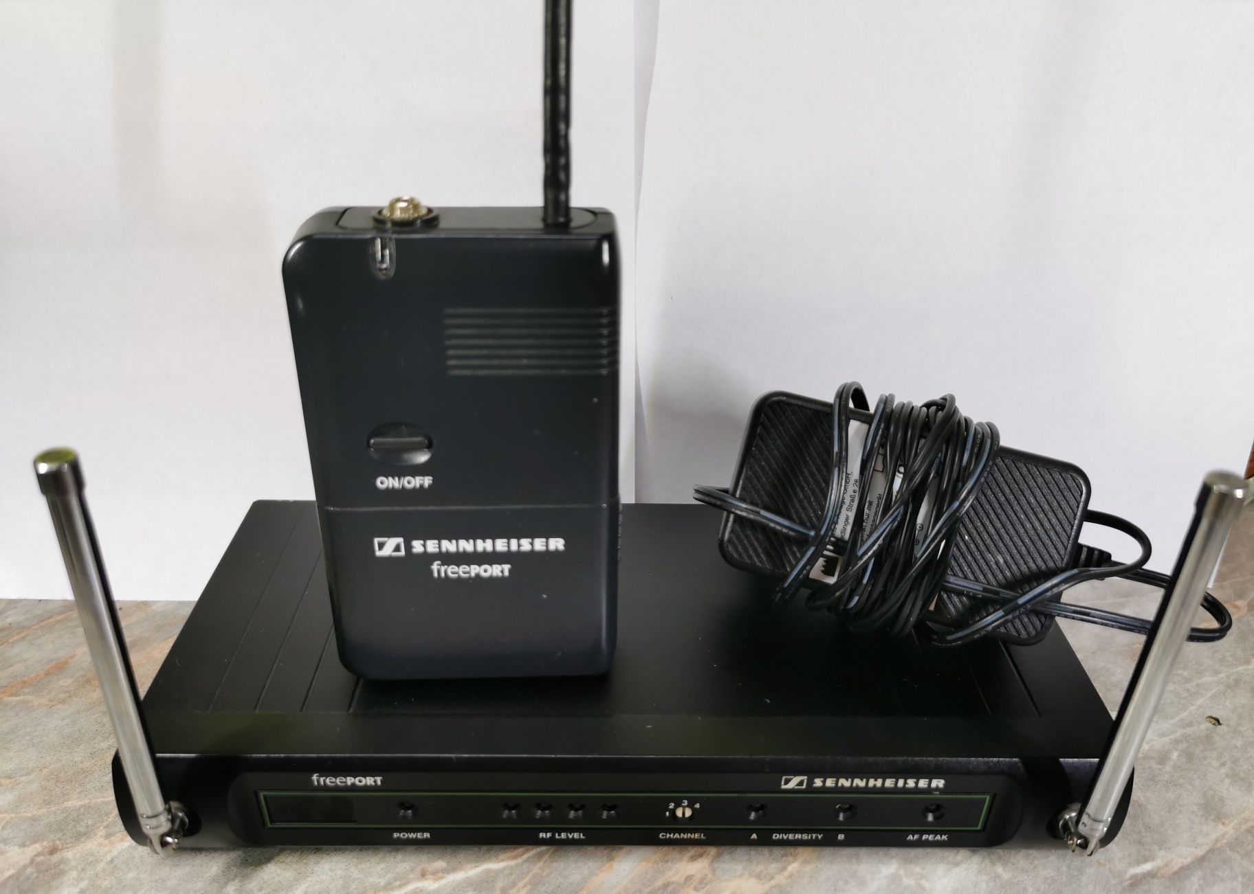 Безжичен сет предавател и модем SENNHEISER freePORT EM 1-C SK 2-C