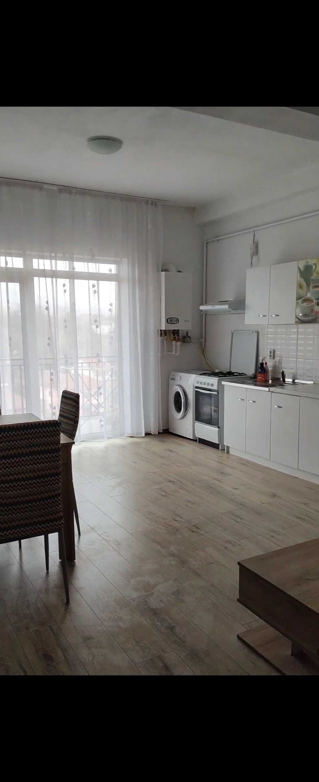 Închiriez apartament frumos și spațios în bloc nou