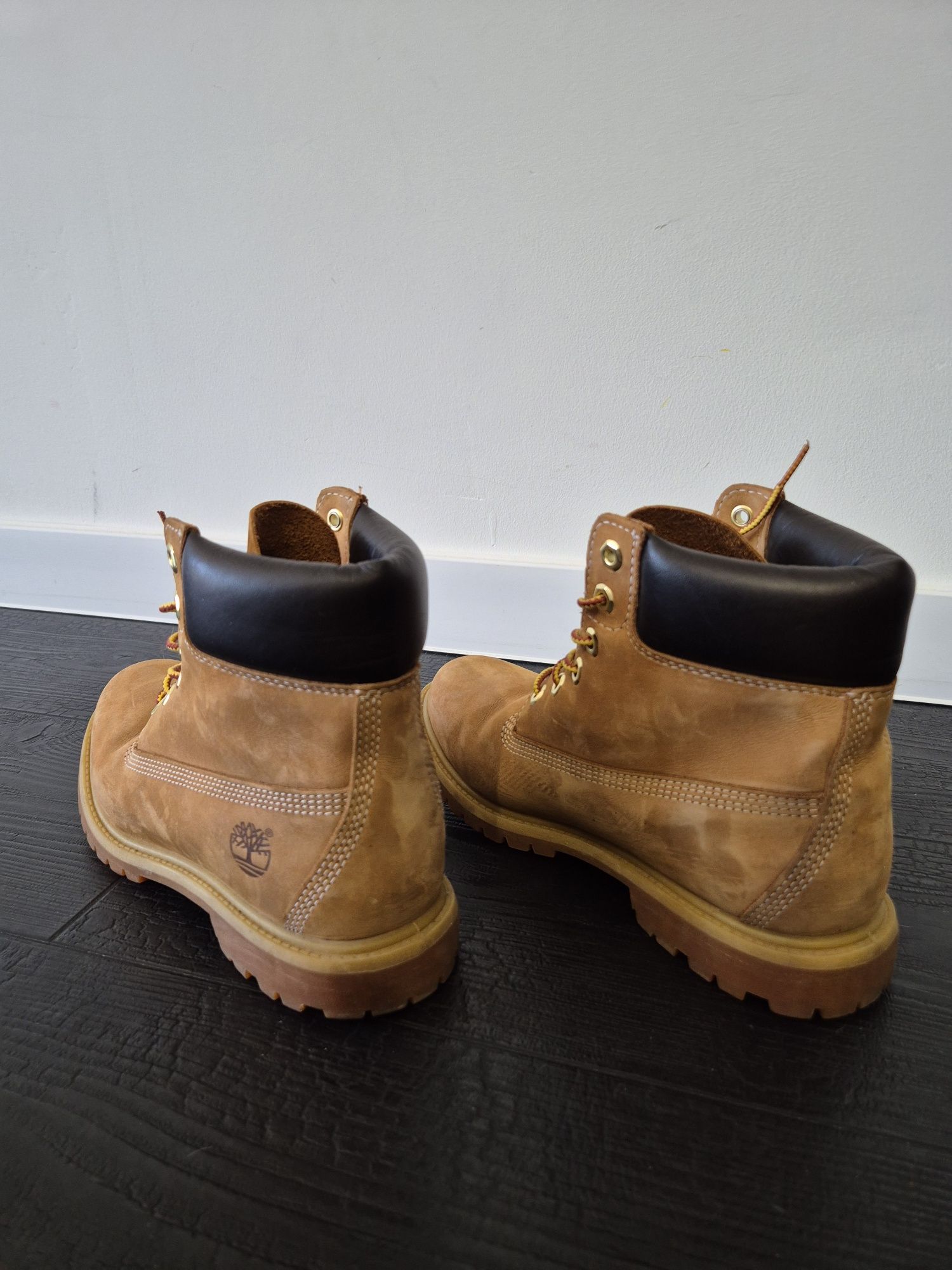 Timberland непромокаеми боти от набук