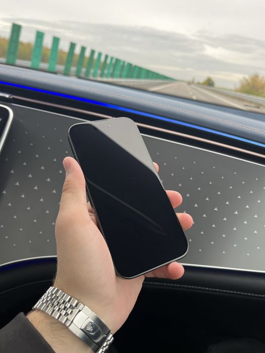 Vand urgent ! Iphone 16 pro negru 94% 256