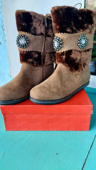 Теплые полусапожки