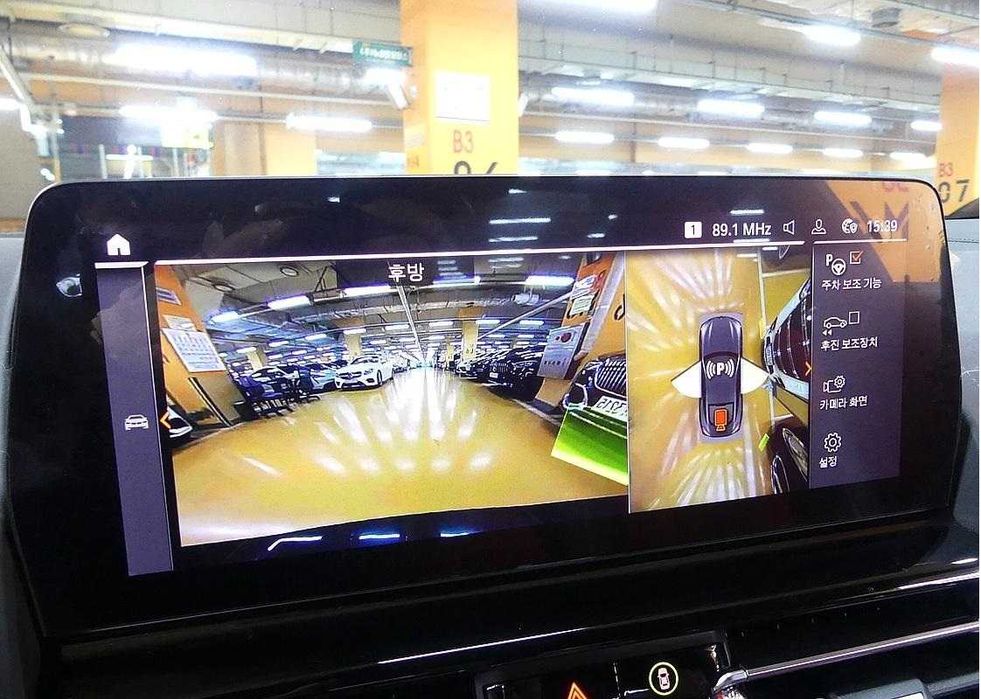 BMW 8-Series M850i xDrive Coupe