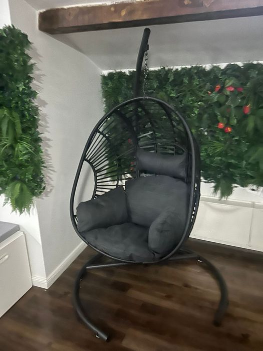 Leagan cuib exterior/ interior