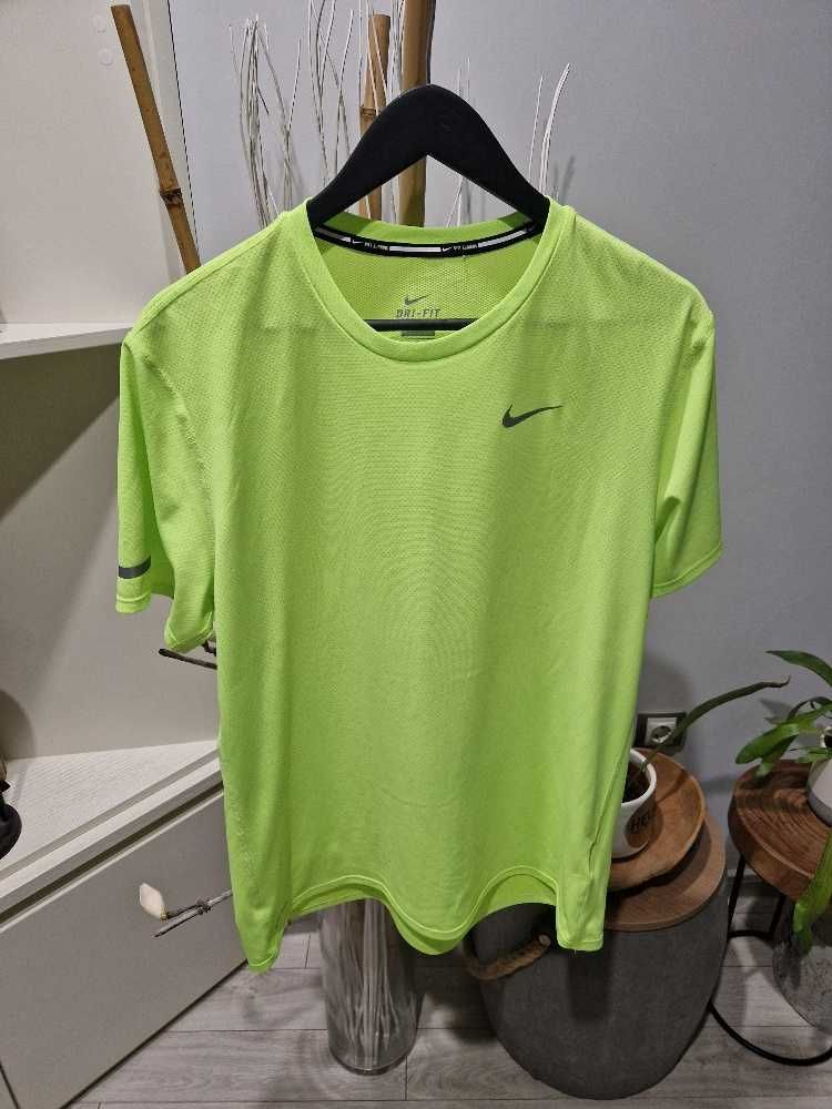 Мъжка тениска Nike размер L