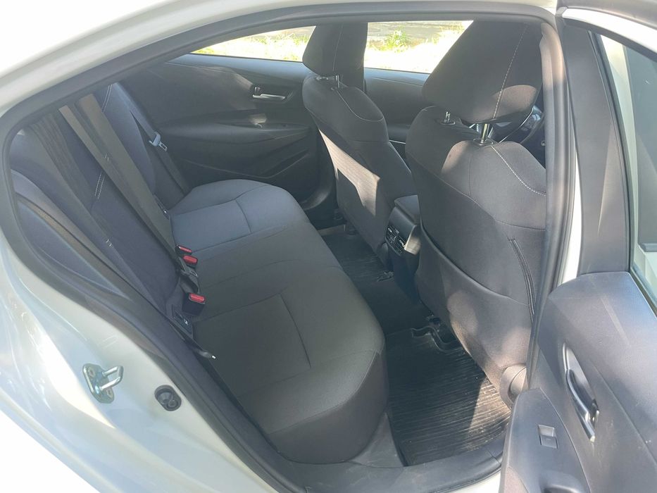Toyota Corolla Sedan 1.6 Dynamic (4 cilindri), 28.000km, Garantie!