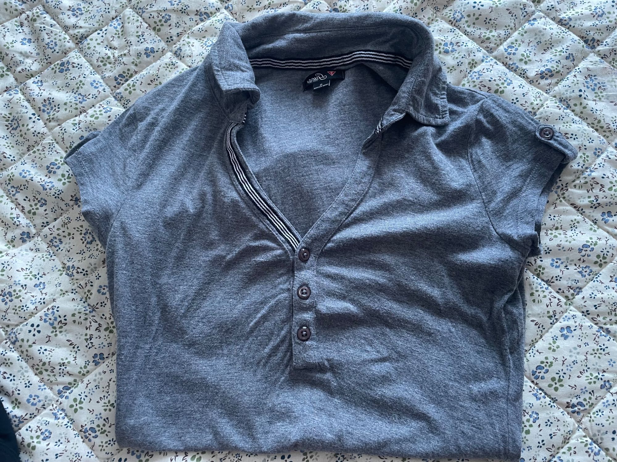Дамски тениски Guess XS р-р