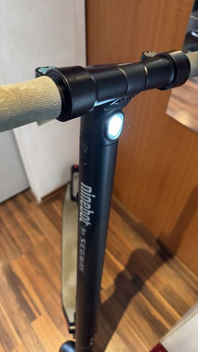 Trotineta electica Segway Nineboot KickScooter ES1 cu aplicatie