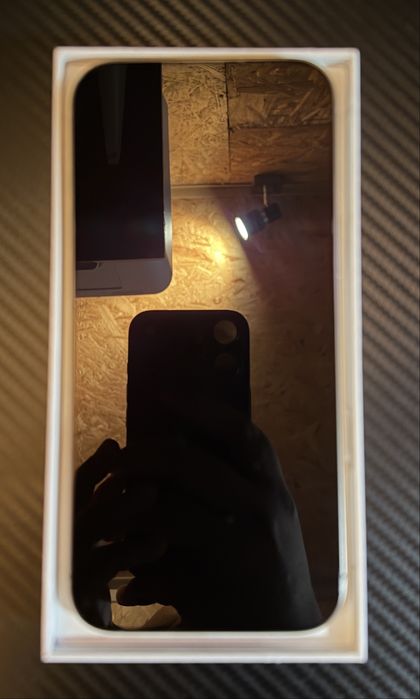 Vand Iphone 16 Pro Max cu Garantie