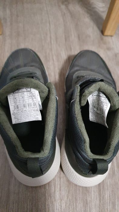 Adidasi 30 marime. (18.5 interior)