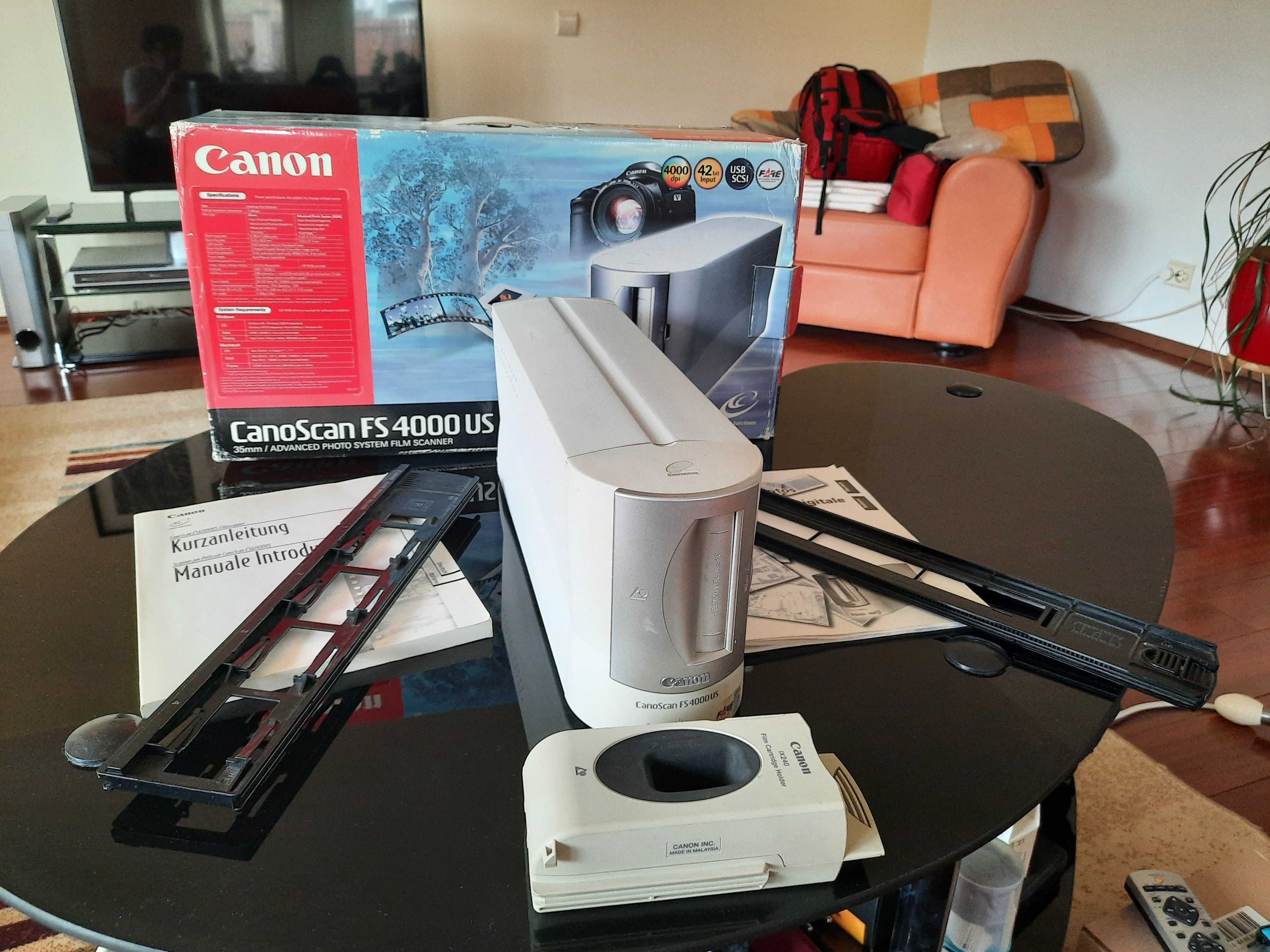 Scanner film si diapozitive Canon FS4000US cu toate accesoriile