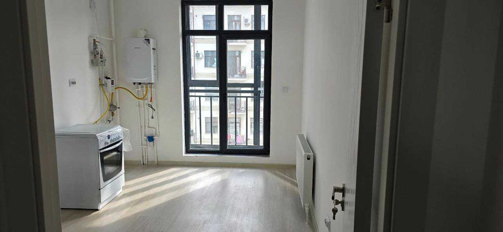 metro olmos kadisheva zor narxda shoshilin 3xonali 76m2; kadaster bor;