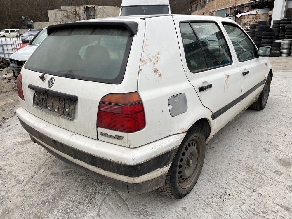 Golf 3 1.6 75hp 1996 На Части