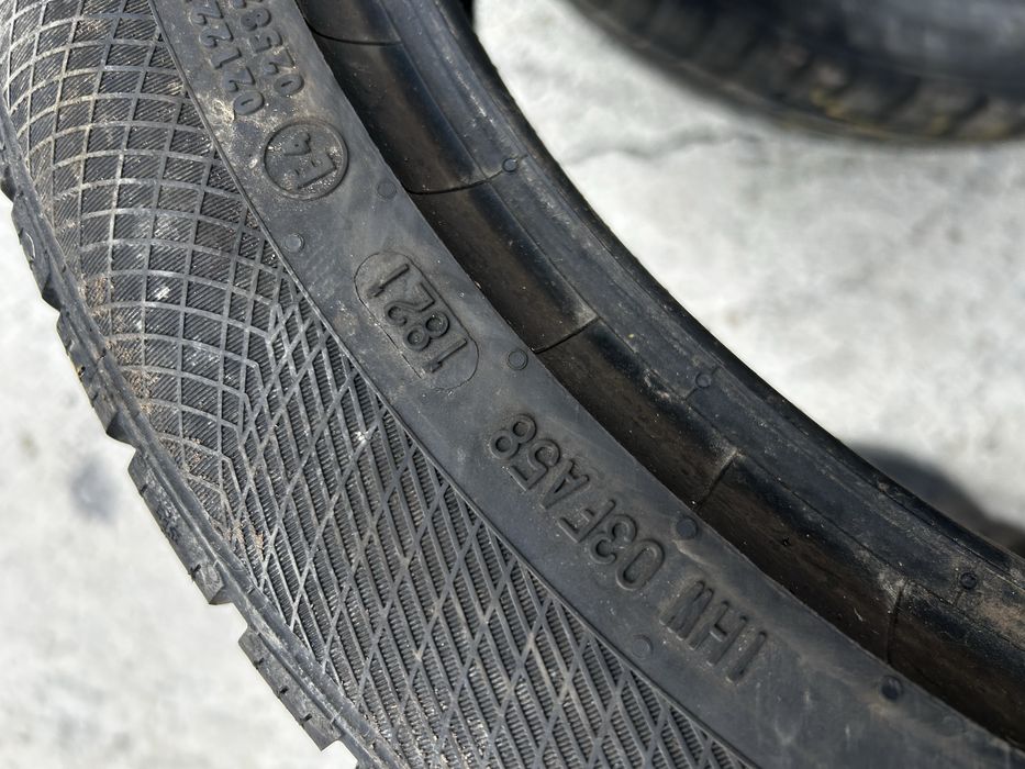 2бр Зимни гуми Continental 215/50R19