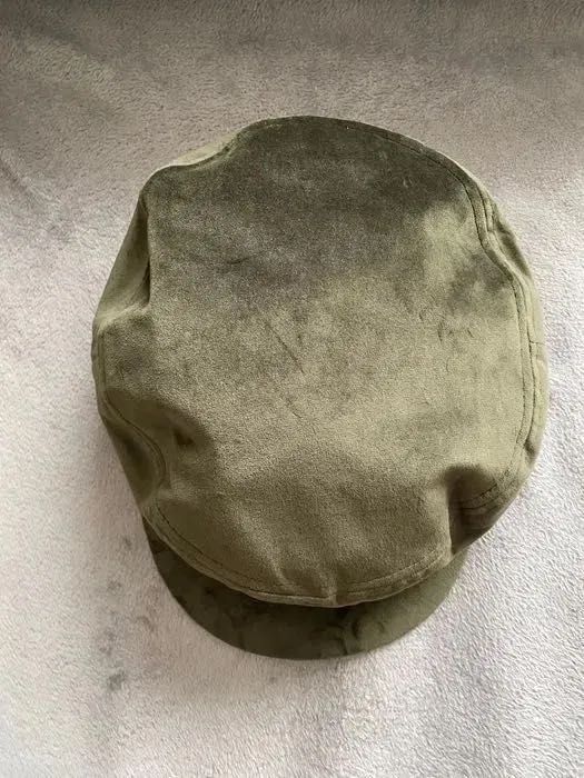 Маслинено зелен каскет