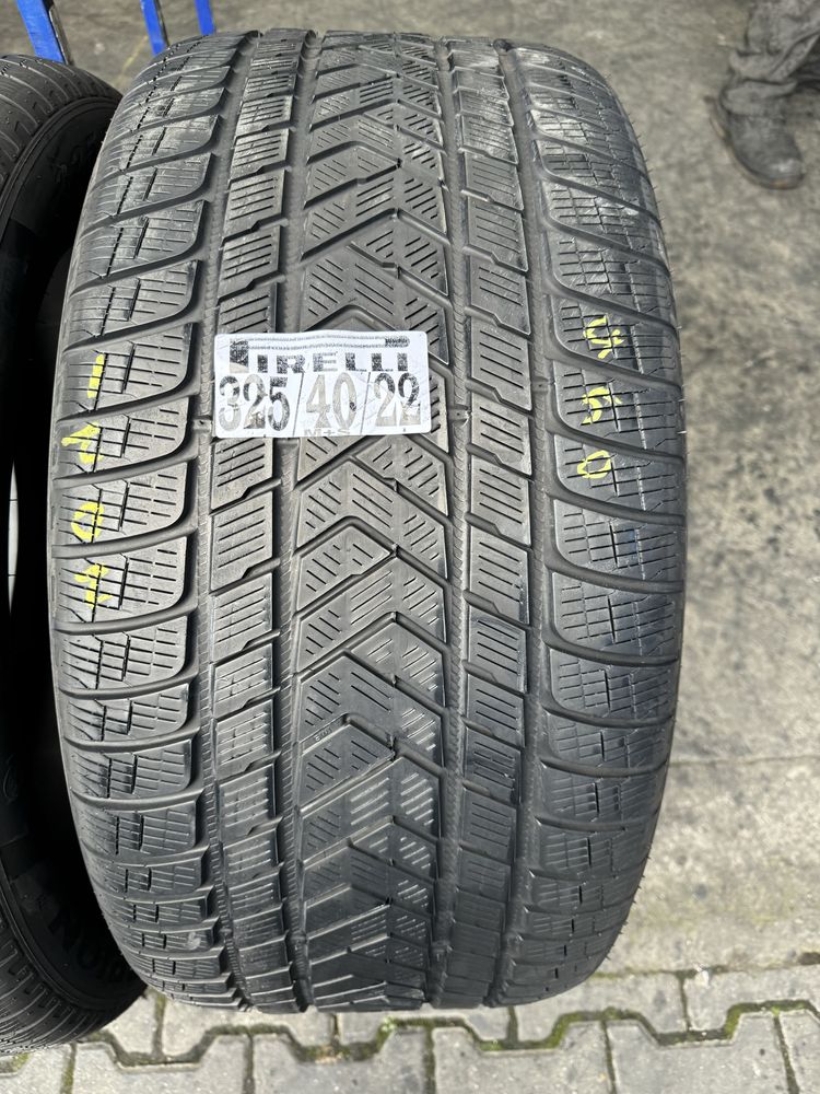 325/40/22 Pirelli M+S