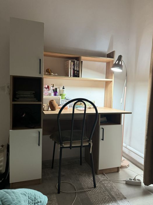 Писменный стол,покупала для школьника