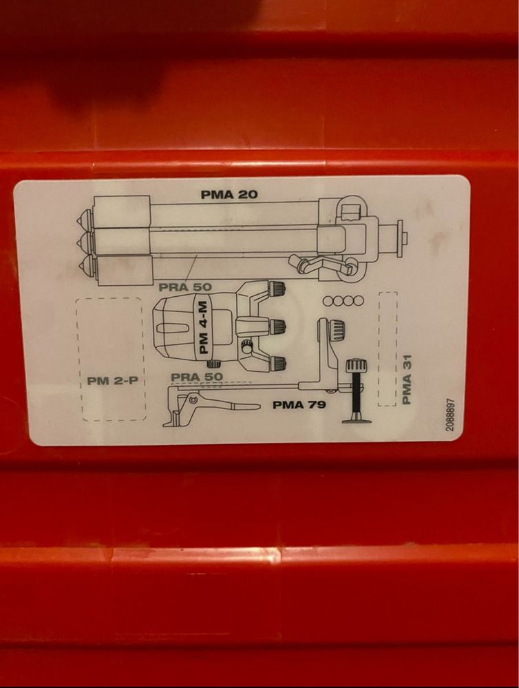 Многолинеен лазерен нивел Hilti pm4 M