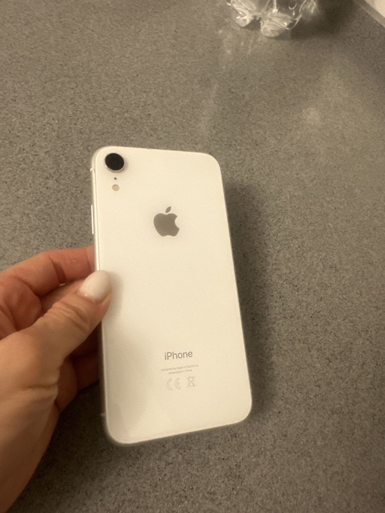 Продается.  iPhone    XR