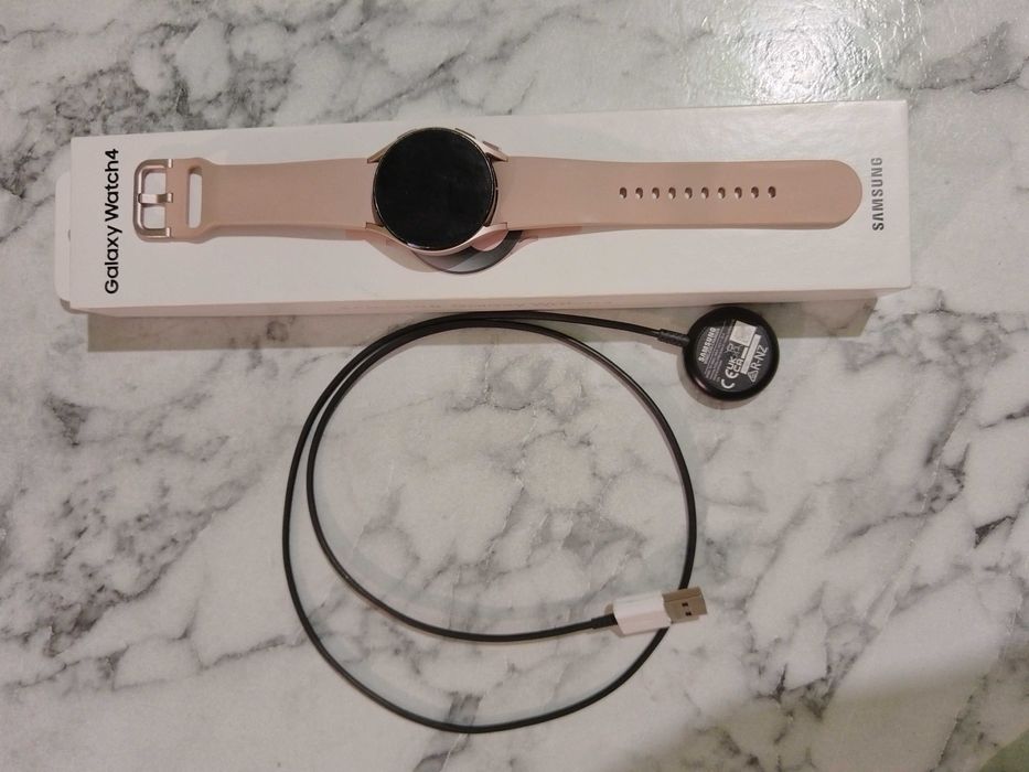 Часовник Samsung Galaxy Watch4