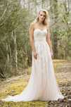 Rochie mireasa dantela pretioasa Lilian West Justin Alexander A line