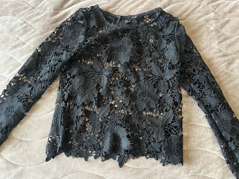 Дантелена черна блуза за всеки повод H&M
