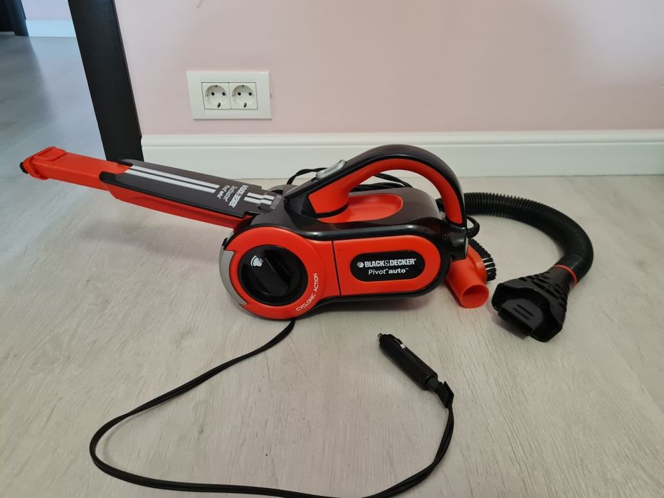 Aspirator auto Black & Decker