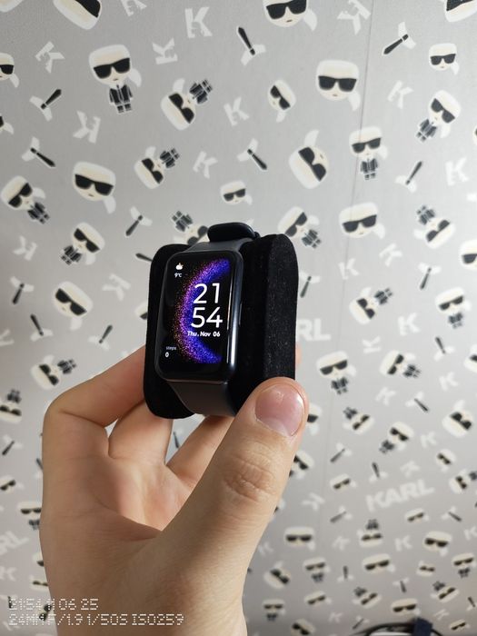 Huawei FiT SE смарт часовник