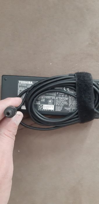 Зарядни за Лаптоп