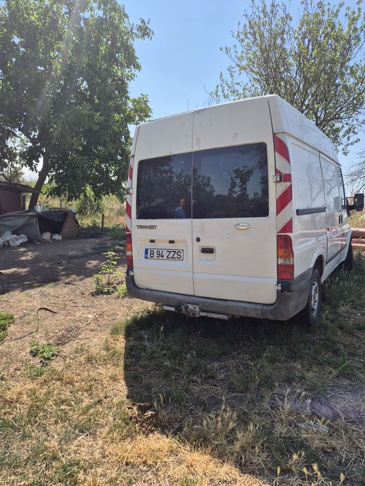 Vând mașină ford