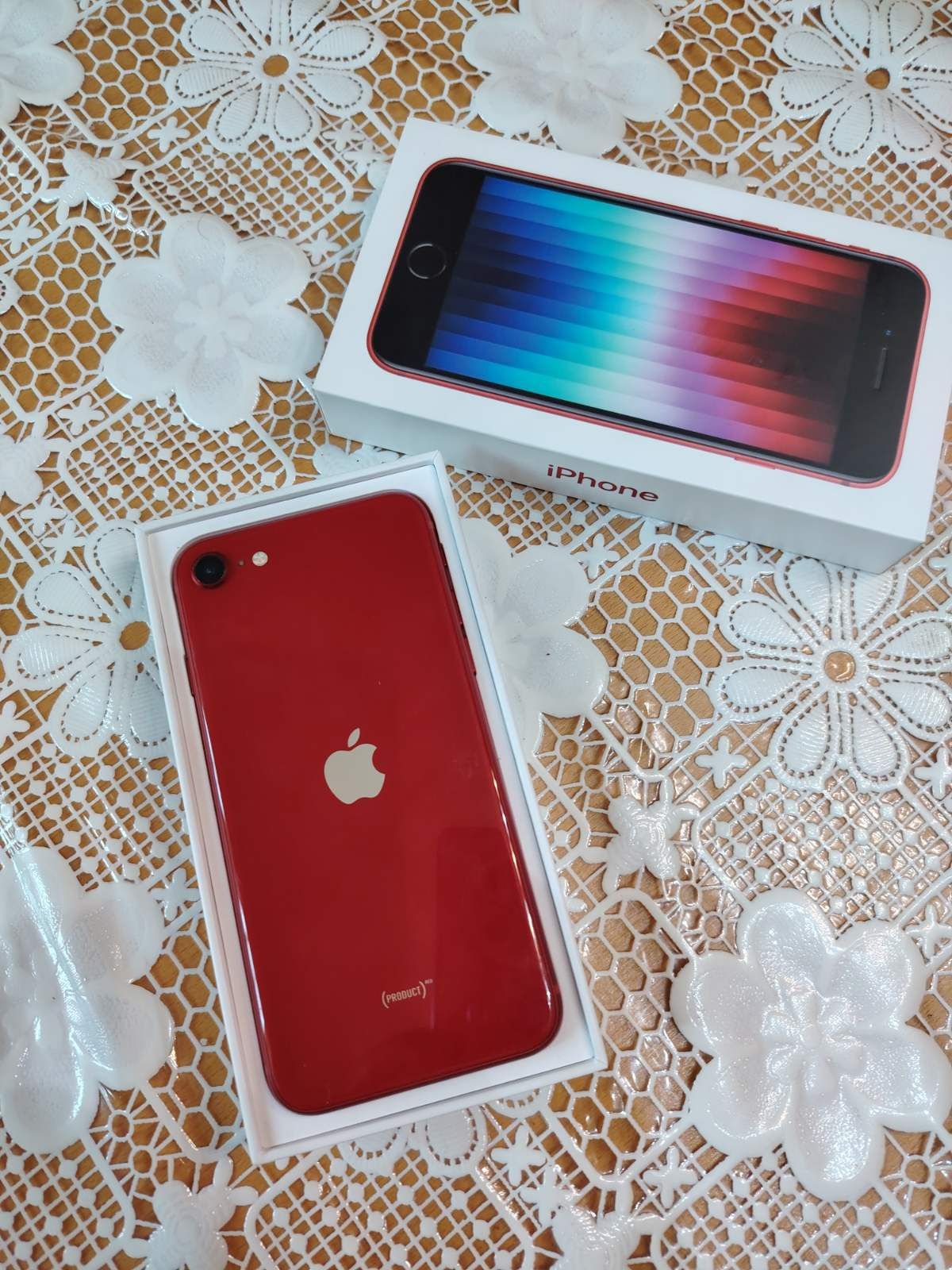 iPhone se запазен