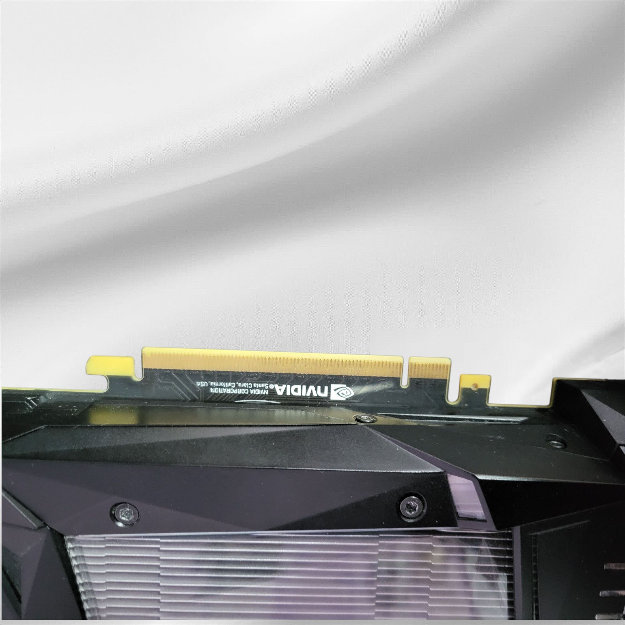 Продам видеокарту GE FORCE TITAN X PASCAL 12 GB