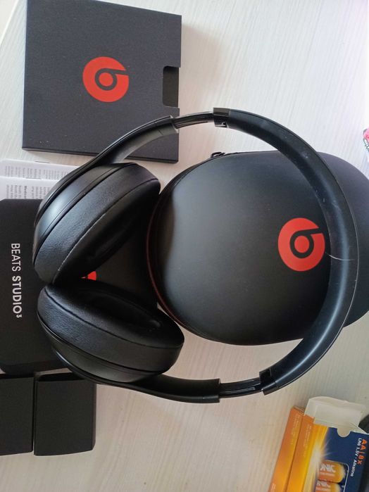 Beats Studio3 Wireless Over-Ear Headphones