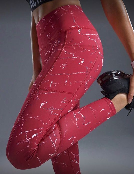 Дамски спортен сет